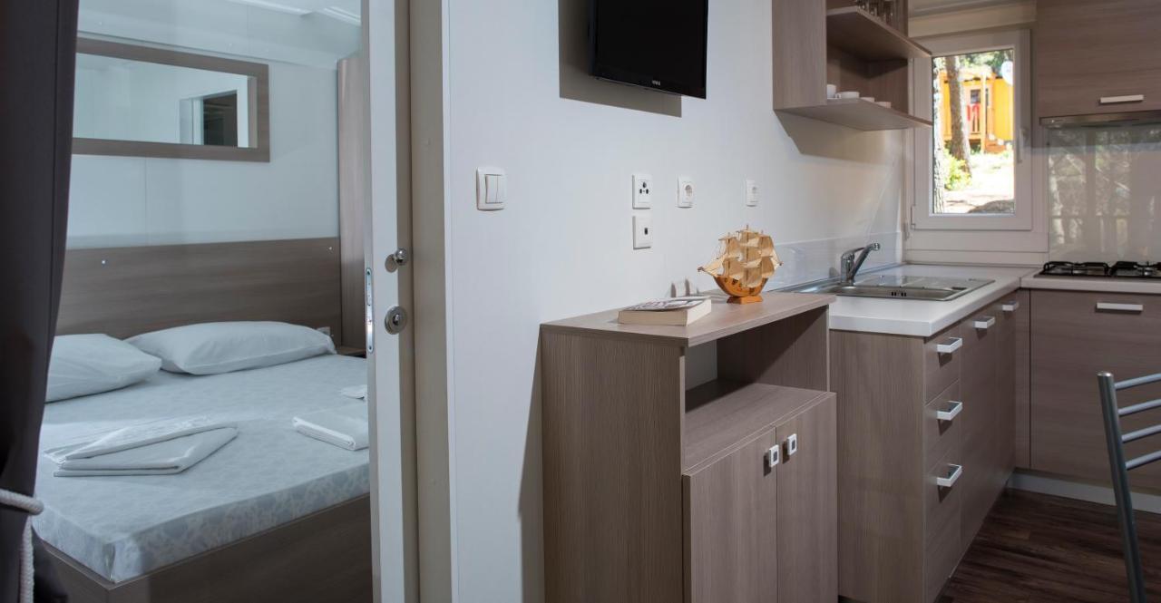 Holiday park Mobile Homes Camp Basko Polje - Adriatic Kampovi 3*