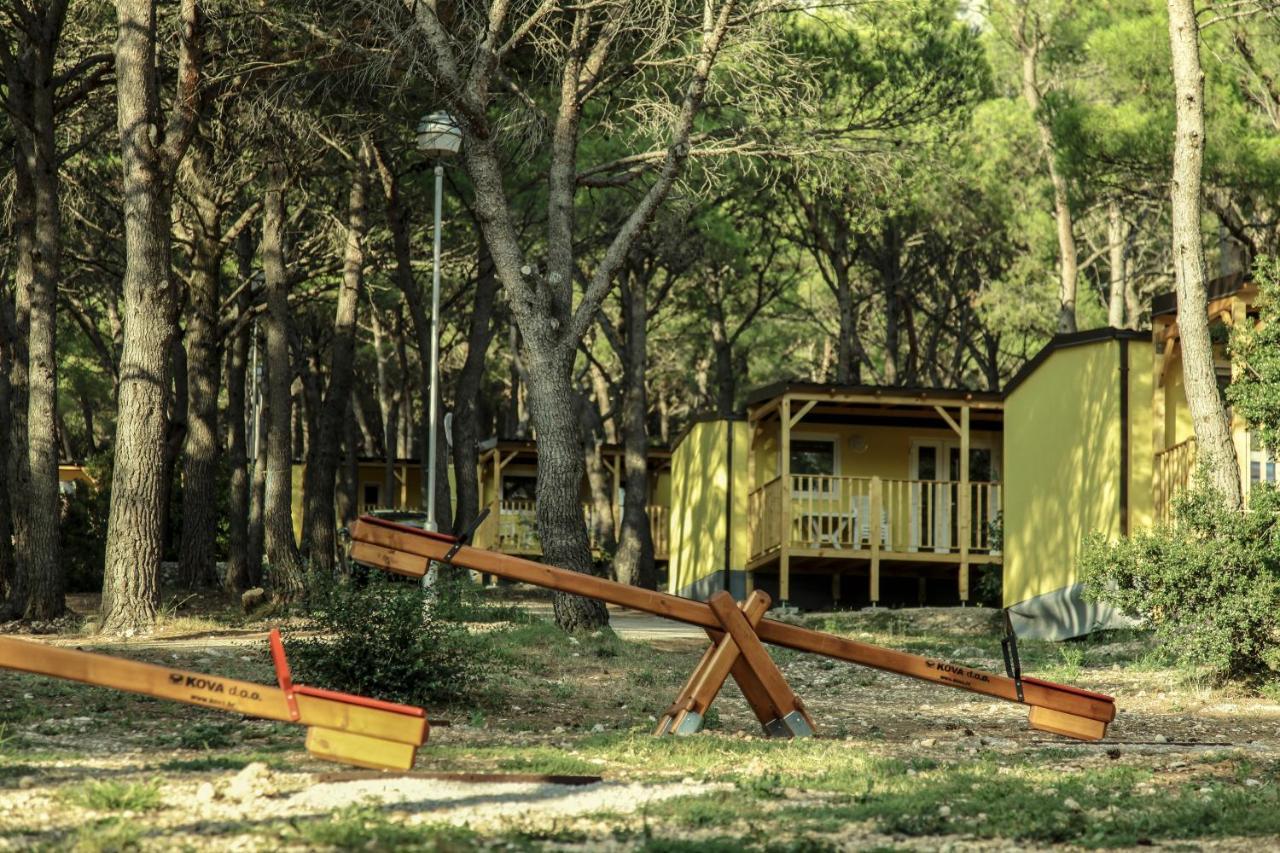Holiday park Mobile Homes Camp Basko Polje - Adriatic Kampovi 3*